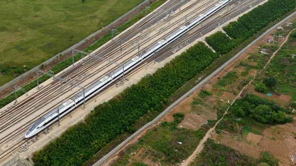 На Украине пассажиры скоростного поезда ехали стоя семь часов