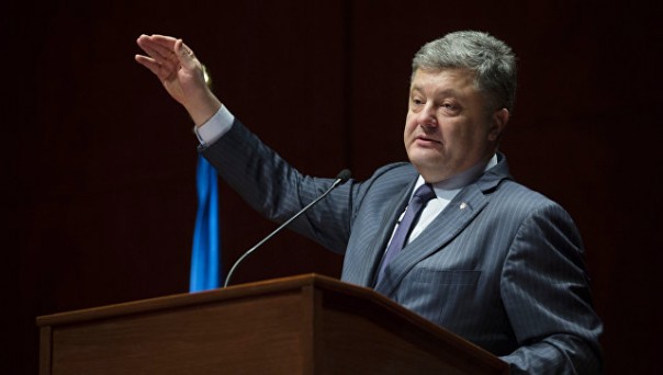 Порошенко заявил, что представит в ООН идею введения миротворцев в Донбасс