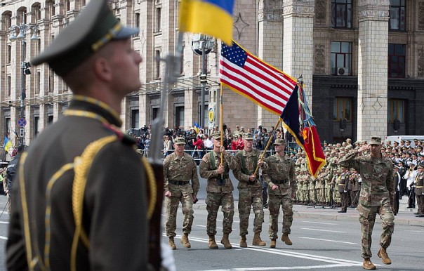 Порошенко согласовал с министром обороны США хитрый план по Донбассу