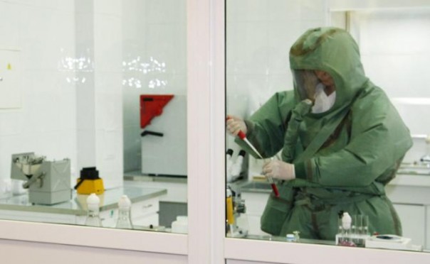 США испытывают на украинцах новое биологическое оружие