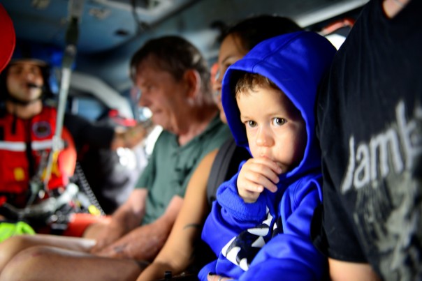 Профессор Университета Тампы лишился работы после твита об урагане "Харви"