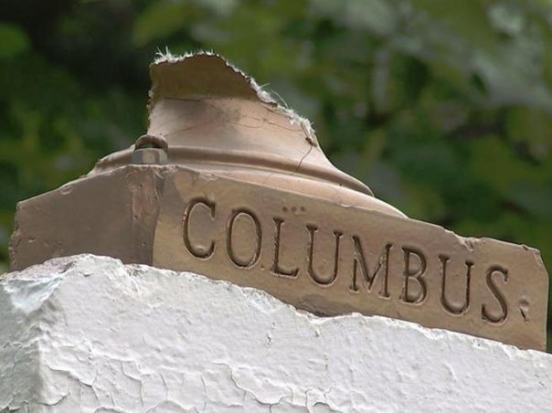 В штате Нью-Йорк уничтожили статую Колумба
