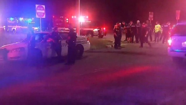 На химическом заводе в пригороде затопленного Хьюстона гремят взрывы