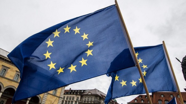 Фонды ЕС намерены обучить «демократии» новое поколение лидеров Донбасса