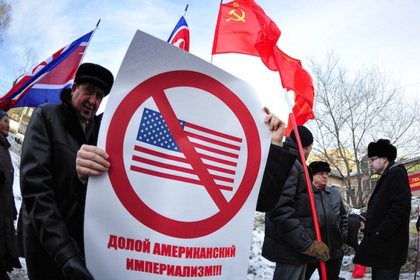 США отказывают россиянам в выдаче американских виз