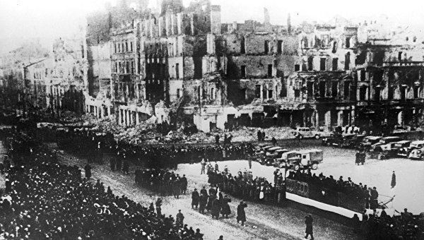 Кто старое помянет: почему Польша претендует на украинский золотой запас