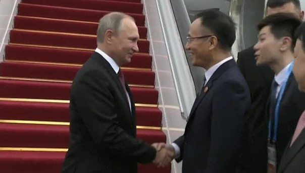 Владимир Путин прибыл в Китай для участия в саммите БРИКС