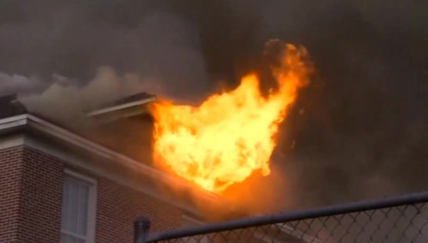 Во Флориде сгорела начальная школа имени генерала конфедератов Роберта Ли