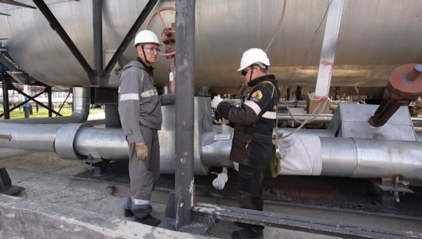 Косухинское месторождение. Первая нефть. Специальный репортаж Екатерины Сандерс