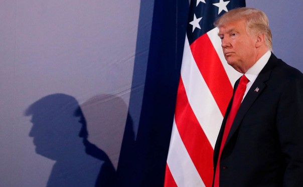 Трампу впору пощады просить