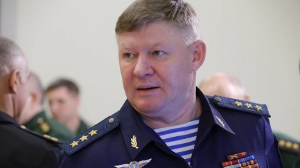 СМИ: главком ВДВ сломал позвоночник в ДТП в Мурманской области