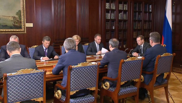 Дмитрий Медведев подписал стратегию продвижения российских самолетов за рубежом