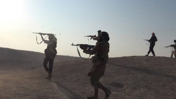 Боевики ИГИЛ контратаковали поселок в пригороде Дейр-эз Зора