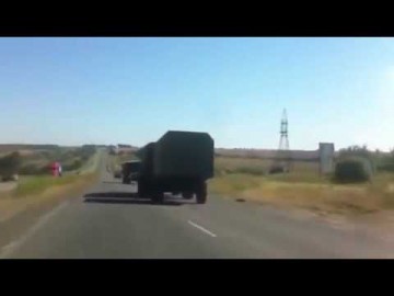 В Крым двигается большая колонна украинской бронетехники