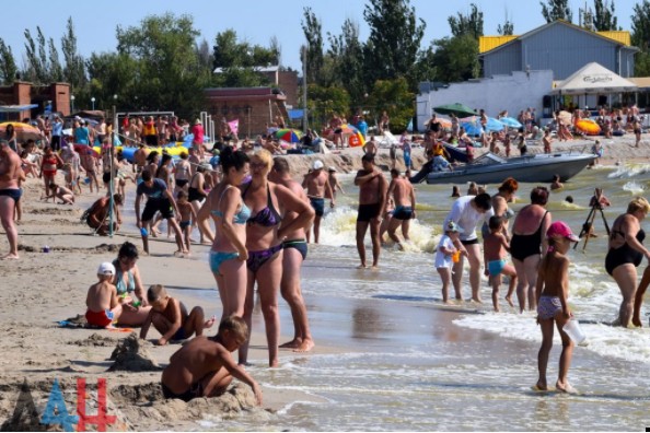 Порядка 65 тысяч жителей ДНР, ЛНР и РФ отдохнули в поселке Седово за время курортного сезона