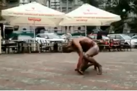 Цэ Еуропа: Укроперформанс! Украина, встречай нового художника! [18+]