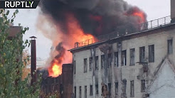 На территории бывшего завода "Серп и Молот" горело нежилое здание. Пожарные ликвидировали возгорание