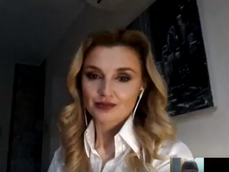 Многодетные мамы в Киеве и Крыму.