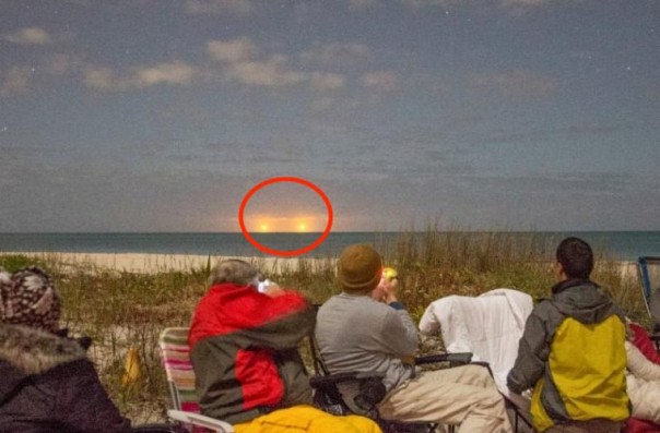 Огромный треугольник в небе штата Луизиана и