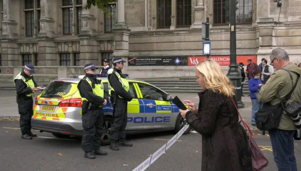 Машина в Лондоне сбила 11 человек