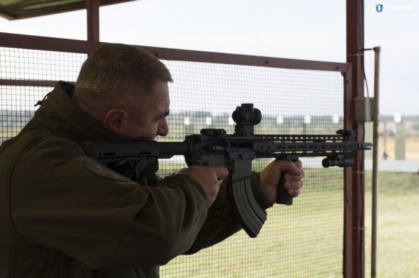 Примите нас в НАТО! Украина показала, чем заменит автомат Калашникова