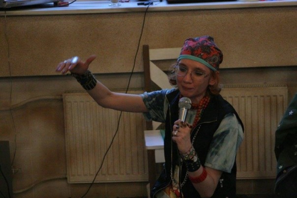 Поэтесса «евромайдана» призвала российских либералов прекратить возносить на свои знамена ложь об Украине