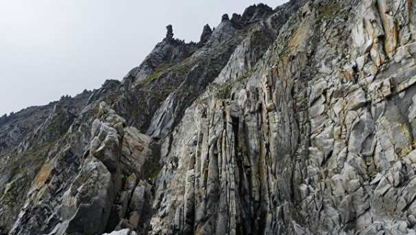 Тренинги для будущих губернаторов с прыжками со скалы станут регулярными