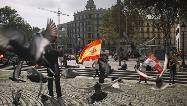 Испания начнет процедуру по лишению Каталонии статуса автономии