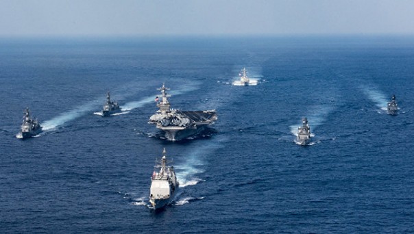 Корабли ВМФ США в Японском море получили тревожное предписание WARNO.