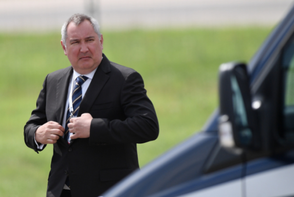 В Москве обстреляли квартиру вице-премьера Рогозина