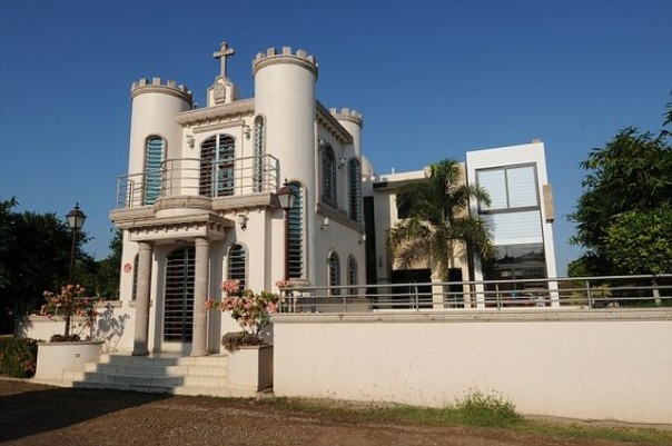 Как вы думаете, что это за здание?