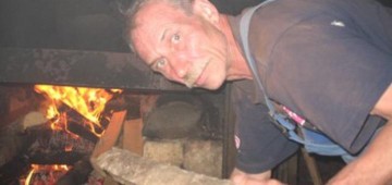 В Лондоне запретили топить дома дровами