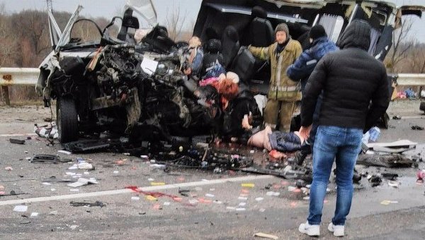 За два года в ДТП погибло в восемь раз больше украинцев, чем в «АТО»