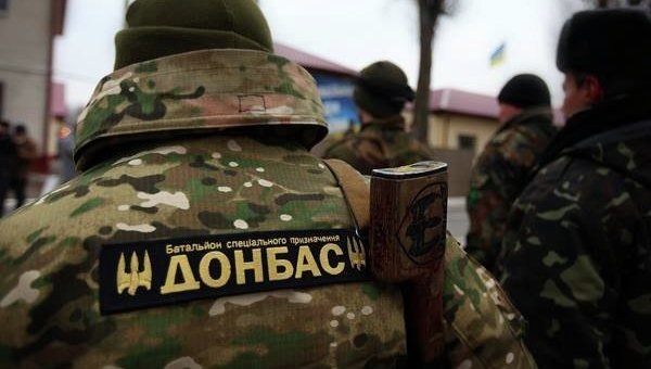 Полиция задержала двух "ветеранов" добровольческих батальонов "Донбасс" и "ОУН".