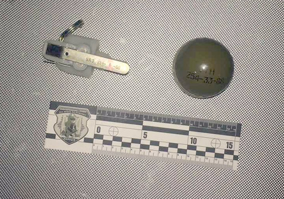 Бытовуха: В Хмельницком пьяный хрюмберг угрожал гранатой пассажирам автобуса