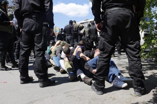 С завтрашнего дня киевлян ждут усиленный шмон на улицах, проверки документов и досмотр авто