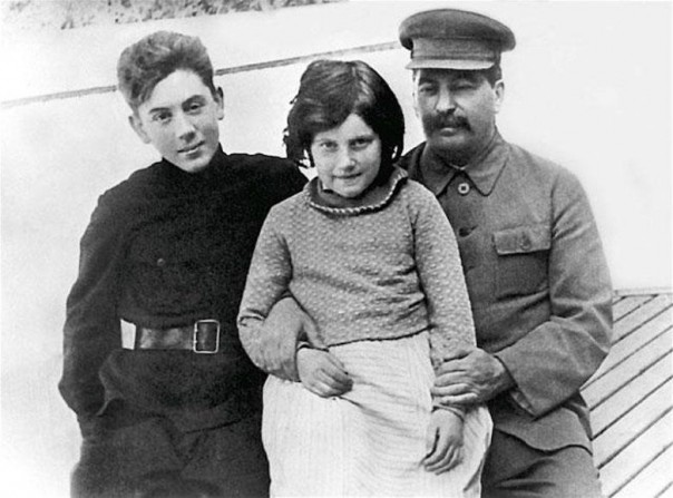 У этого человека много разных заслуг, одна из них - в том, что все мы вообще ещё живём