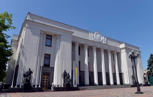 Рада приняла закон о коммунальных услугах. Ждите подорожания