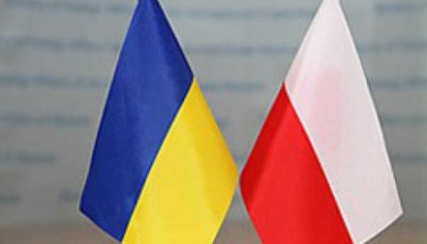 В Раде потребовали от Польши благодарности за «спасение от русских танков»