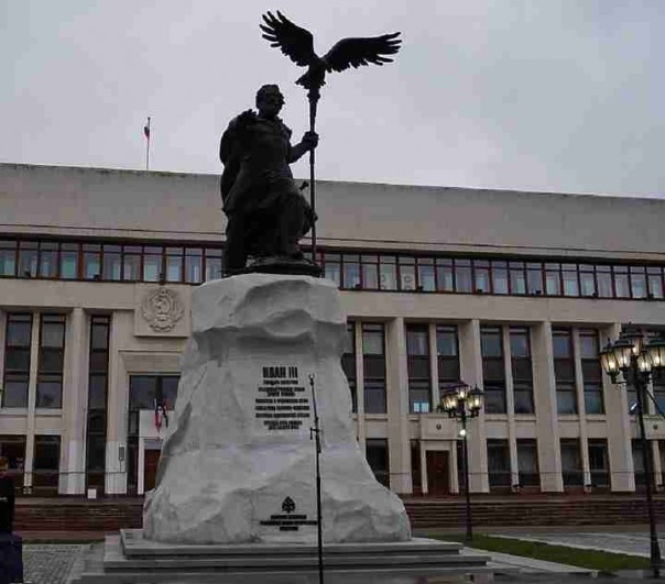 Памятник собирателю русских земель – князю Ивану III открыт в Калуге