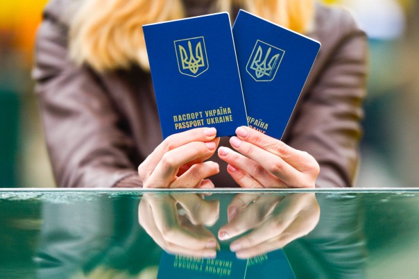 Украина отказывается от самого выгодного безвиза