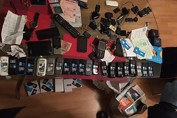 В Киеве задержали банду грузин, которые на проспекте Бандеры у супругов отобрали сумку с 3,5 миллионами гривен