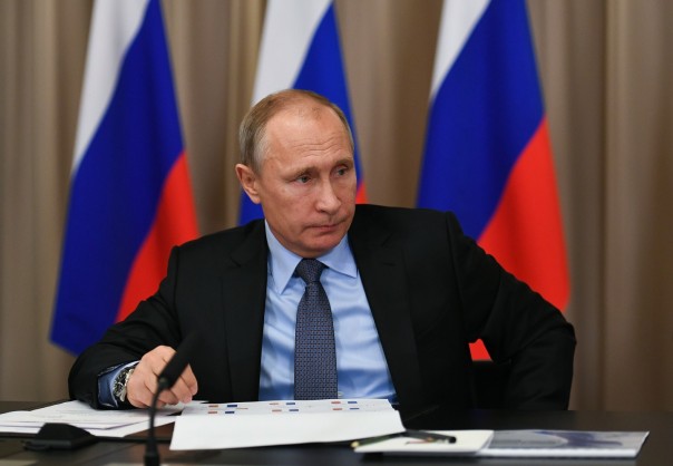 Путин: Российская армия и флот должны обладать самым современным оружием