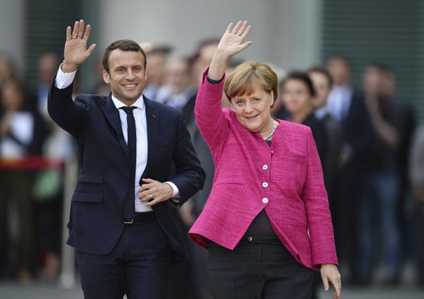 Меркель, auf Wiedersehen! Bonjour, Париж!