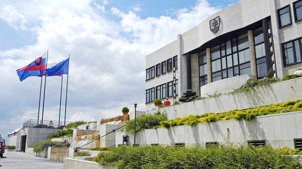 Словакия выслала российского дипломата из-за подозрений в шпионаже