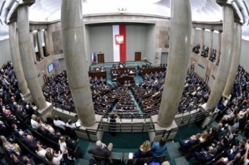 Польша ужесточает ответственность за «бандеризм»: славящие ОУН-УПА получат уголовные сроки