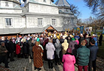 Драка и захват православного храма в Коломые