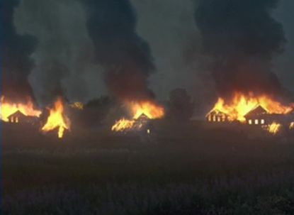 Фотограф сжег деревню ради проекта "Родина"