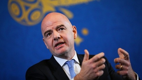 Guardian пишет, что ФИФА уволила доктора из-за расследования допинга в России. И это очень странная история