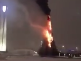 В Астане cгорела новогодняя ёлка